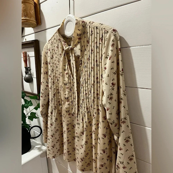 ONZE MONTRÉAL floral pattern cream blouse size XL - Picture 7 of 11